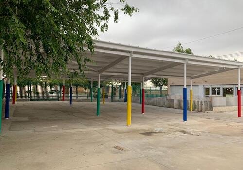 PORCHE ABIERTO