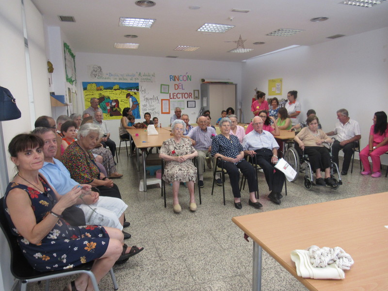 Celebración del día del abuelo en el Centro de Día