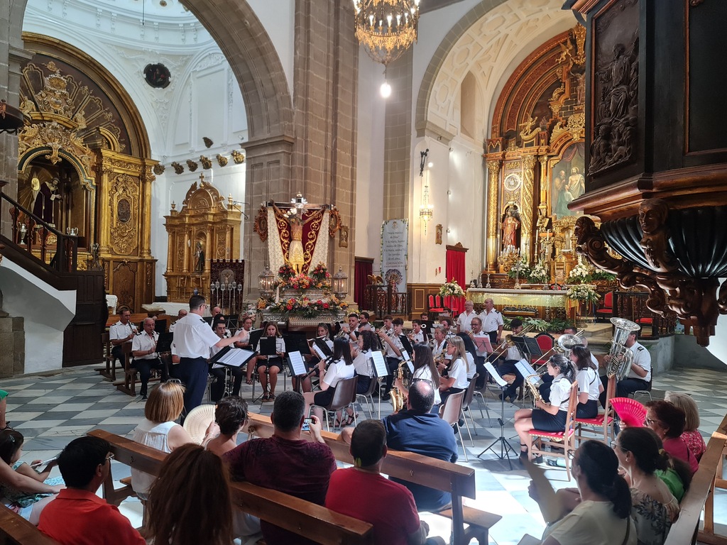 PRESENTACIÓN DE LA BANDA DE MÚSICA AL CRISTO 