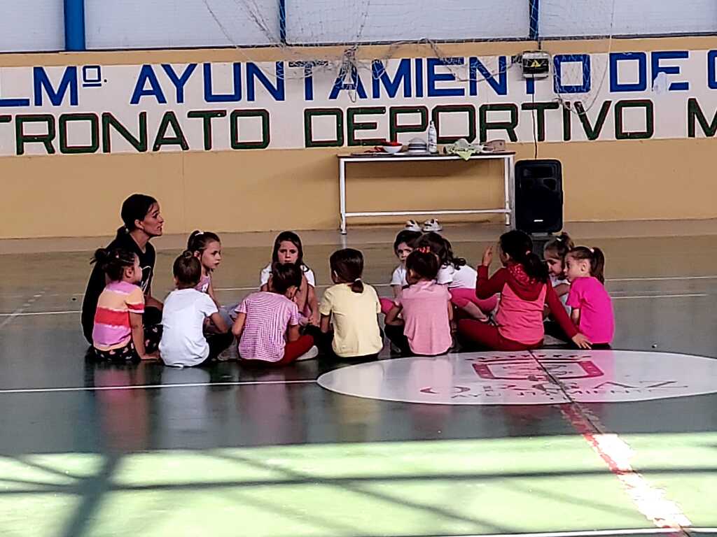 COMIENZO ESCUELA MUNICIPAL DE GIMNASIA RÍTMICA