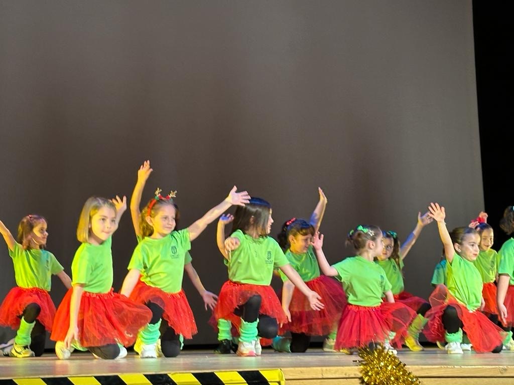 EXHIBICIÓN ESCUELA DE ZUMBA