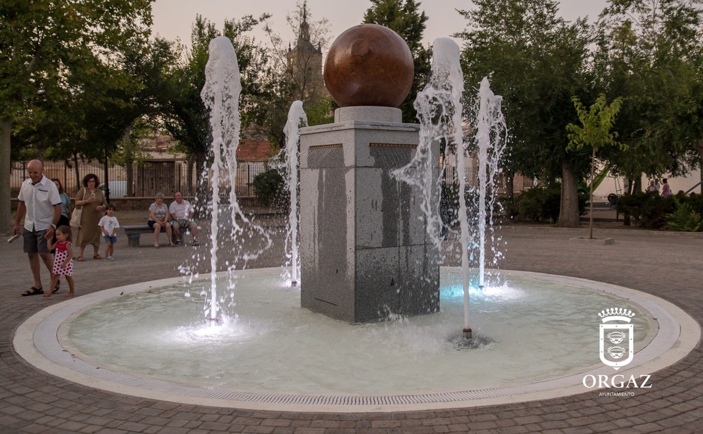 INAUGURACIÓN FUENTE DEL PARQUE
