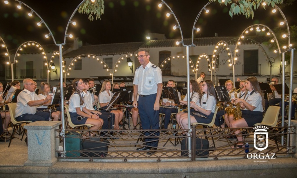 NOCHE DE CONCIERTO