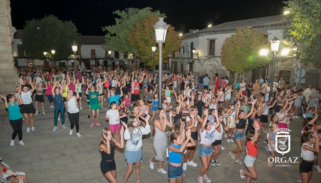 MASTERCLASS DE ZUMBA SOLIDARIA