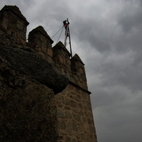 BANDERAS EN EL CASTILLO