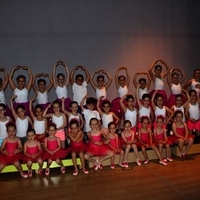 ACTUACIÓN ESCUELA MUNICIPAL DE BAILE