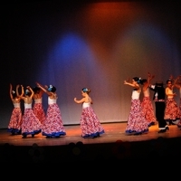 ACTUACIÓN ESCUELA MUNICIPAL DE BAILE