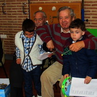 Visita de los niños del primer ciclo de Educación Primaria a los mayores