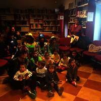 Visita de la Escuela Infantil a la Biblioteca