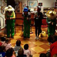 Visita de la Escuela Infantil a la Biblioteca