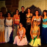 DANZA ORIENTAL Y ESCUELA DE BAILE