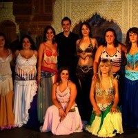 DANZA ORIENTAL Y ESCUELA DE BAILE