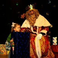 ENTREGA DE REGALOS DE LOS REYES MAGOS (I) 