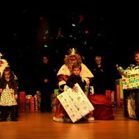 ENTREGA DE REGALOS DE LOS REYES MAGOS (I) 