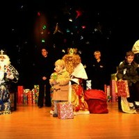 ENTREGA DE REGALOS DE LOS REYES MAGOS (I) 