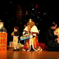 ENTREGA DE REGALOS DE LOS REYES MAGOS (II)