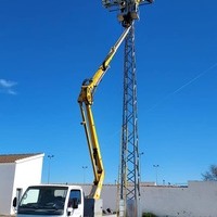 El Ayuntamiento mejora el alumbrado del Campo Deportivo