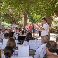 CONCIERTO DE MUSICA PARA LOS ABUELOS DE LA RESIDENCIA