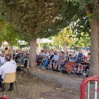 CONCIERTO DE MUSICA PARA LOS ABUELOS DE LA RESIDENCIA