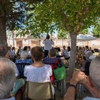 CONCIERTO DE MUSICA PARA LOS ABUELOS DE LA RESIDENCIA