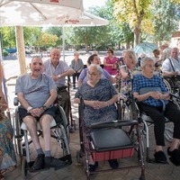 CONCIERTO DE MUSICA PARA LOS ABUELOS DE LA RESIDENCIA