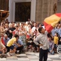 PRESENTACIÓN DE ALABARDAS AL CRISTO