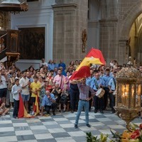 PRESENTACIÓN DE ALABARDAS AL CRISTO