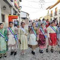 OFRENDA FLORAL AL CRISTO 