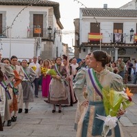 OFRENDA FLORAL AL CRISTO 