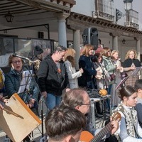 CANTANDO LA NAVIDAD Y MERCADO NAVIDEÑO 