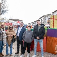 CANTANDO LA NAVIDAD Y MERCADO NAVIDEÑO 