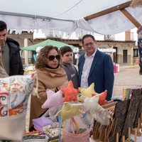 CANTANDO LA NAVIDAD Y MERCADO NAVIDEÑO 