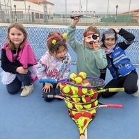 CARNAVAL EN LA ESCUELA MUNICIPAL DE TENIS