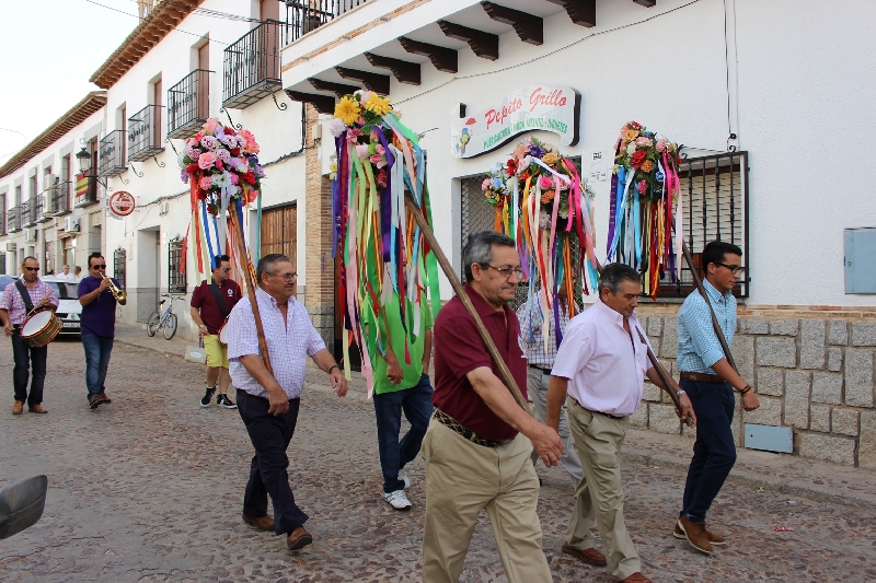 RESEÑA POR LAS ALABARDAS DEL STMO. CRISTO DEL OLVIDO