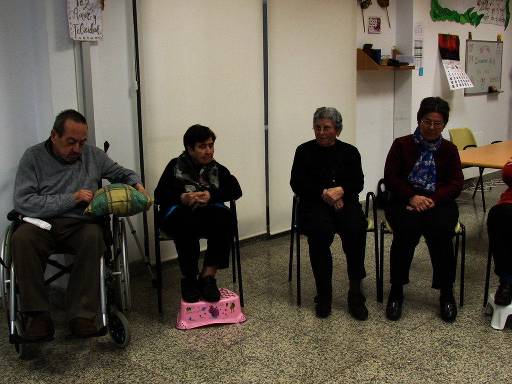 La Banda Municipal Joven visita a los abuelos del Centro de Día