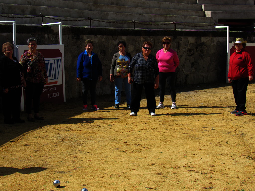 Asociacion de Mujeres celebrando el dia de la Madre