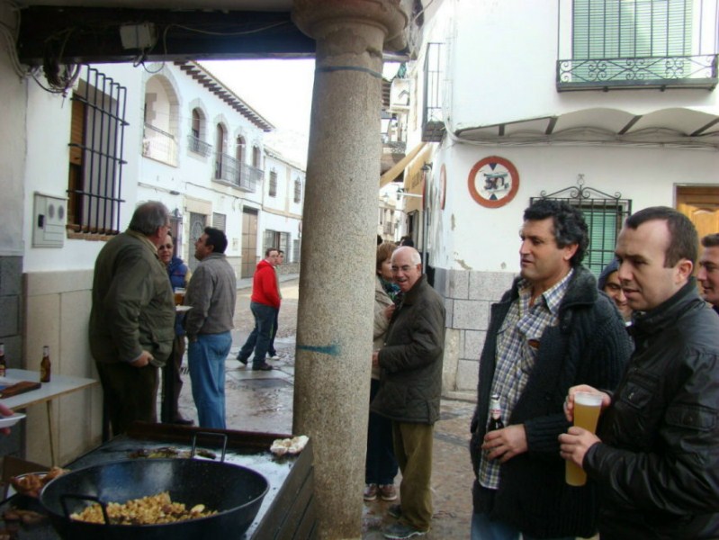 CAMPANADAS Y MIGAS