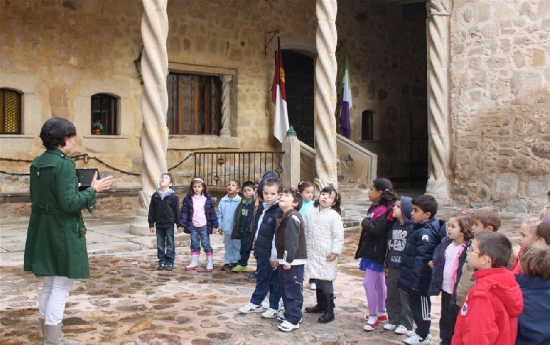 VISITA TEATRALIZADA AL CASTILLO